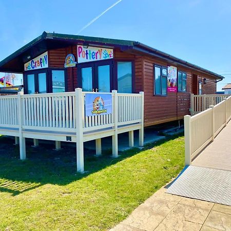 8 Berth Caravan Hotel Clacton-on-Sea Exterior photo